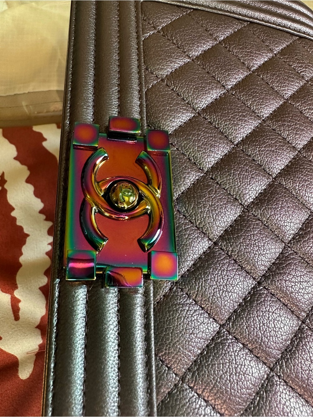 CHANEL Mermaid Purple Iridescent Boy Bag - Picture 2 of 11